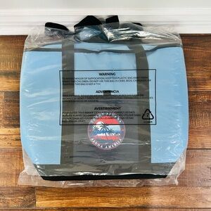 Tommy Bahama Blue and Black large Tote Bag cooler 17x21